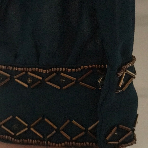 Blouse - Picture 2 of 4